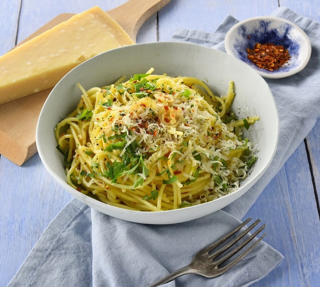 Fokhagymás-chilis express spagetti